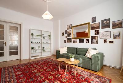 Apartament cu 5 camere semidecomandat, mobilat în Universitate - 1