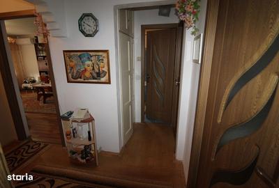 Apartament cu 3 camere decomandat în Central - 4