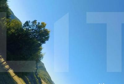 Teren de 11600 mp, în Central - 4