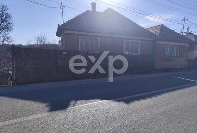 Casă individuală cu 5 camere cu Canalizare în Liteni - 1