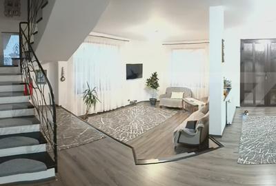 Casă cu 5 camere cu Teren 1174 Mp în Nazna