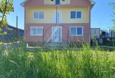 Casă cu 5 camere cu Teren 1500 Mp în Central - 4