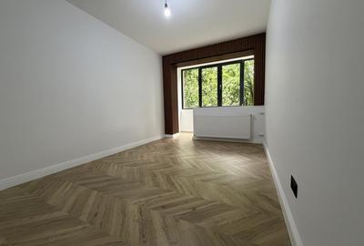 Apartament cu 3 camere semidecomandat în Cotroceni - 1