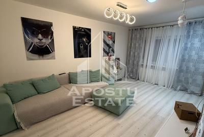 Apartament cu 3 camere, 2 bai,  decomandat,  etajul 2, zona Soarelui - 2