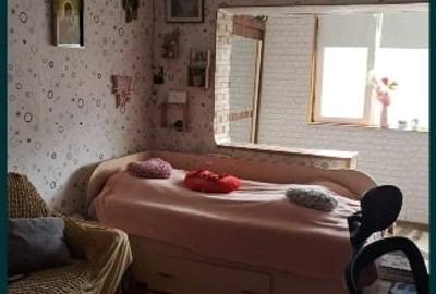 Apartament cu 3 camere decomandat în Mioriței