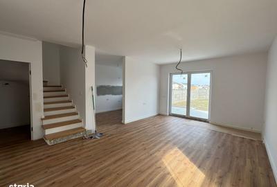 Casă cu 4 camere cu Teren 325 Mp în Central - 4