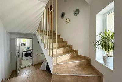 Casă cu 5 camere cu Teren 740 Mp în Aeroport - 4