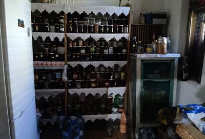 Casă individuală cu 3 camere cu Canalizare în Gurahonț - 9