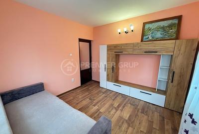 Casă individuală cu 7 camere în Rusenii Vechi