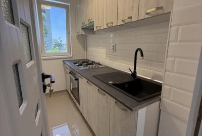 Apartament cu 2 camere decomandat, mobilat în Lacul Tei - 12
