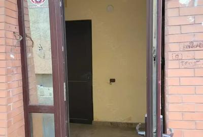 Vand spatiu comercial apart locuit Casa de cultura - 2