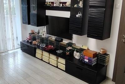 Apartament cu 2 camere decomandat în Podu Roș