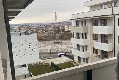 Apartament cu 3 camere în Aeroport - 1