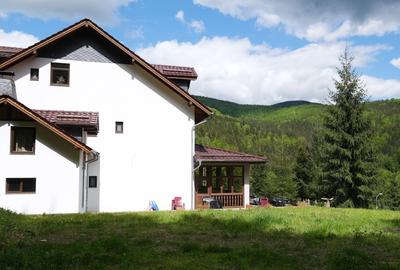 Vanzare pensiune noua complet functionala superba Prahova padure priveliste - 1
