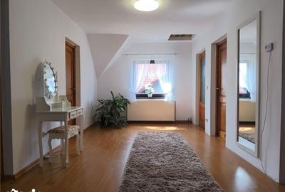 Casă cu 4 camere cu Teren 720 Mp în Criș - 18