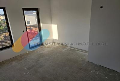 Casă individuală cu 4 camere cu Canalizare în Dezmir - 4