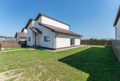 Casă individuală cu 3 camere cu Canalizare în Sânpetru - 20