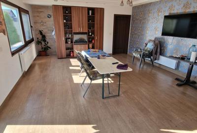 Casă cu 4 camere în Central - 5