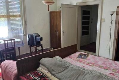 Casă cu 4 camere cu Teren 187 Mp în Central - 8