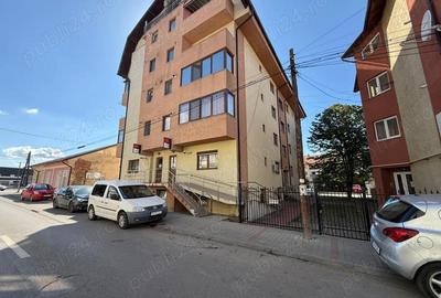 Spațiu comercial, de 58 mp, în Central - 3