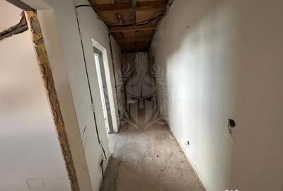 Casă cu 7 camere cu Teren 467 Mp în Crevedia - 5