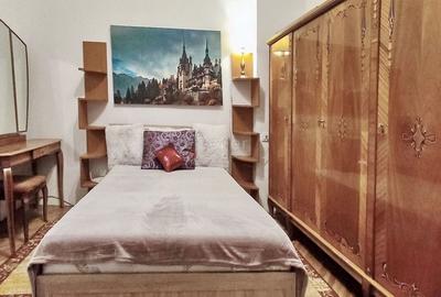 Zona Afi Mall Curte Zona Afi Mall Curte - 4