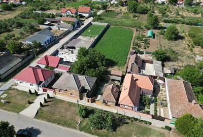 Casa cu teren de 2171 mp, zona centrala ?imand - 9