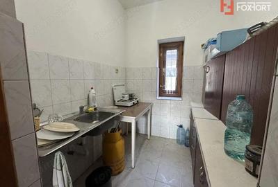 Casă cu 3 camere cu Teren 1577 Mp în Bucovăț (Remetea Mare) - 9