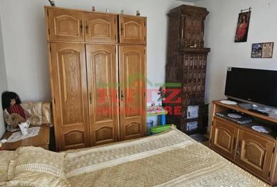 Casă cu 7 camere cu Teren 1756 Mp în Caracal - 5