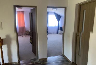 Casă cu 4 camere în Satu Nou - 6