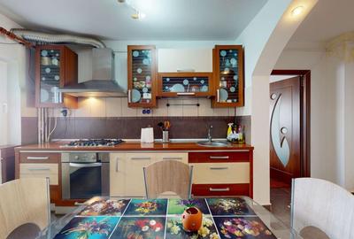 Apartament cu 4 camere decomandat, mobilat în Sebastian - 10