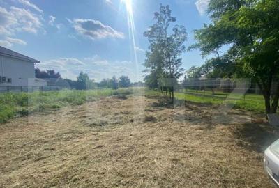 Blitz ofera spre vanzare un teren intravilan 20 ari cu fro - 1