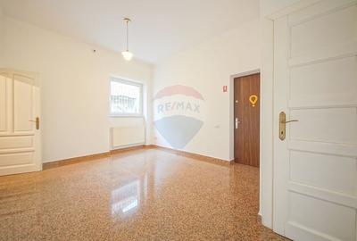 Spațiu comercial, de 123.69999694824 mp, în 15 Noiembrie - 16