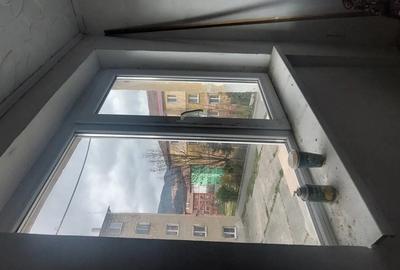 Garsonieră decomandată în Central - 7