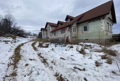 Casă cu 4 camere cu Teren 2810 Mp în Chirpăr - 7