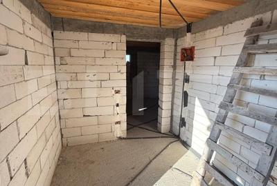 Casa cu etaj la rosu, 160 mp utili, 1200 mp teren, zona Trei Movile - Scheia - 8