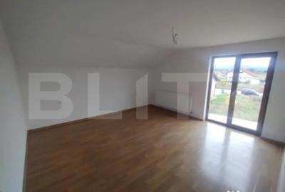 Casă cu 4 camere cu Teren 500 Mp în Central - 3