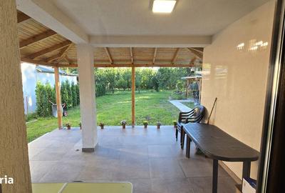 Casă cu 4 camere în Izvoarele - 11