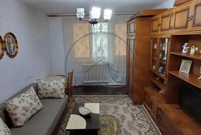 Apartament 2 camere de inchiriat Bistri?a, zona 1 Decembrie - 2