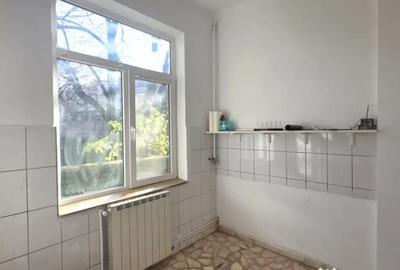 Casă cu 5 camere cu Canalizare în Floreasca