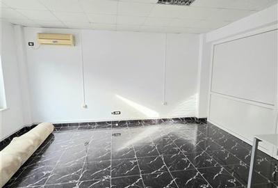 Spațiu comercial, de 100.30000305176 mp, în Capitol - 4