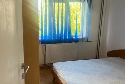 Apartament cu 2 camere decomandat în Lipovei