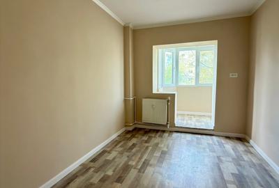 Apartament cu 3 camere decomandat în Apărătorii Patriei - 10