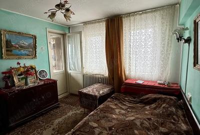 Apartament cu 2 camere semidecomandat în Dristor