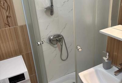 Apartament cu 3 camere în Ștefan cel Mare - 1