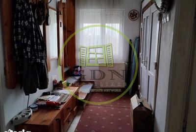 Casă cu 6 camere cu Teren 2200 Mp în Cerașu - 11