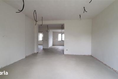 Casă cu 7 camere cu Teren 450 Mp în Central - 6