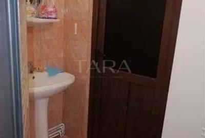 Casă individuală cu 4 camere cu Canalizare în Central - 3