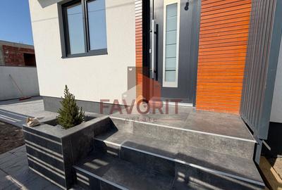 Duplex cu 4 camere cu Canalizare în Moșnița Nouă - 2