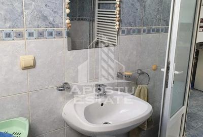 Apartament cu 3 camere semidecomandat, mobilat în Freidorf